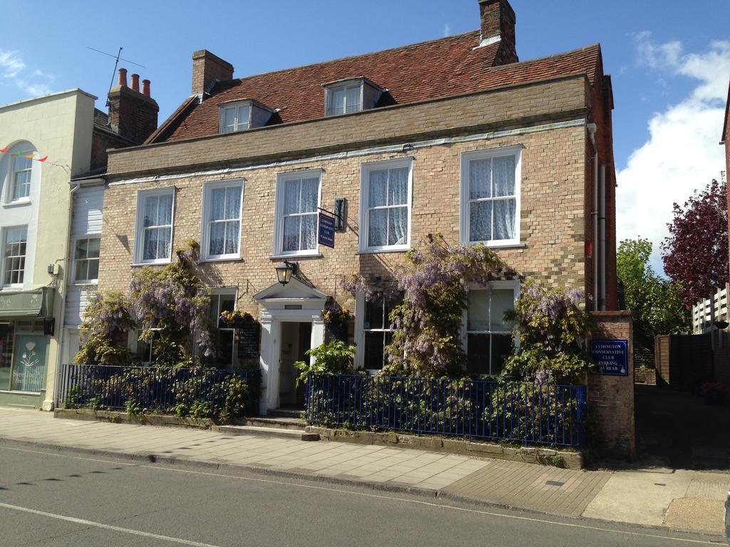 Wisteria House Bed and Breakfast Lymington Exteriör bild